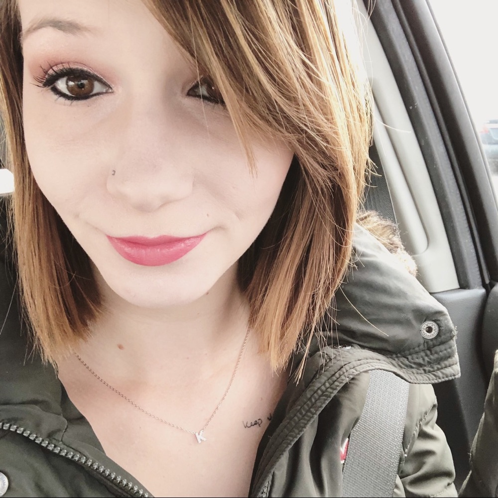 Meet your Posher, Kaylin